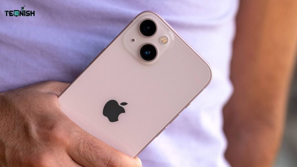 What People Are Saying About the Pink iPhone 13